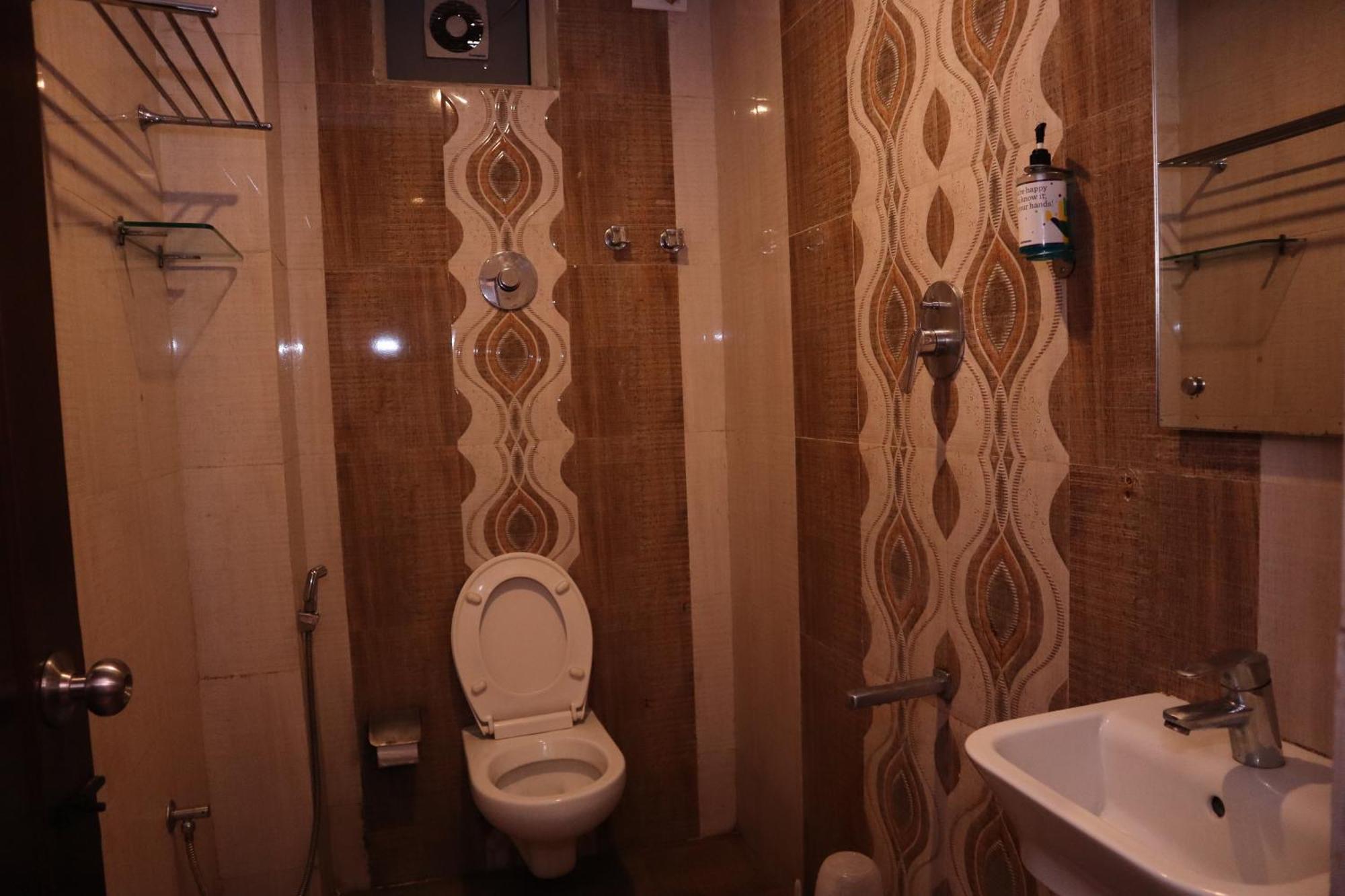 Millennium Plaza Hotel Kammasandra Kültér fotó