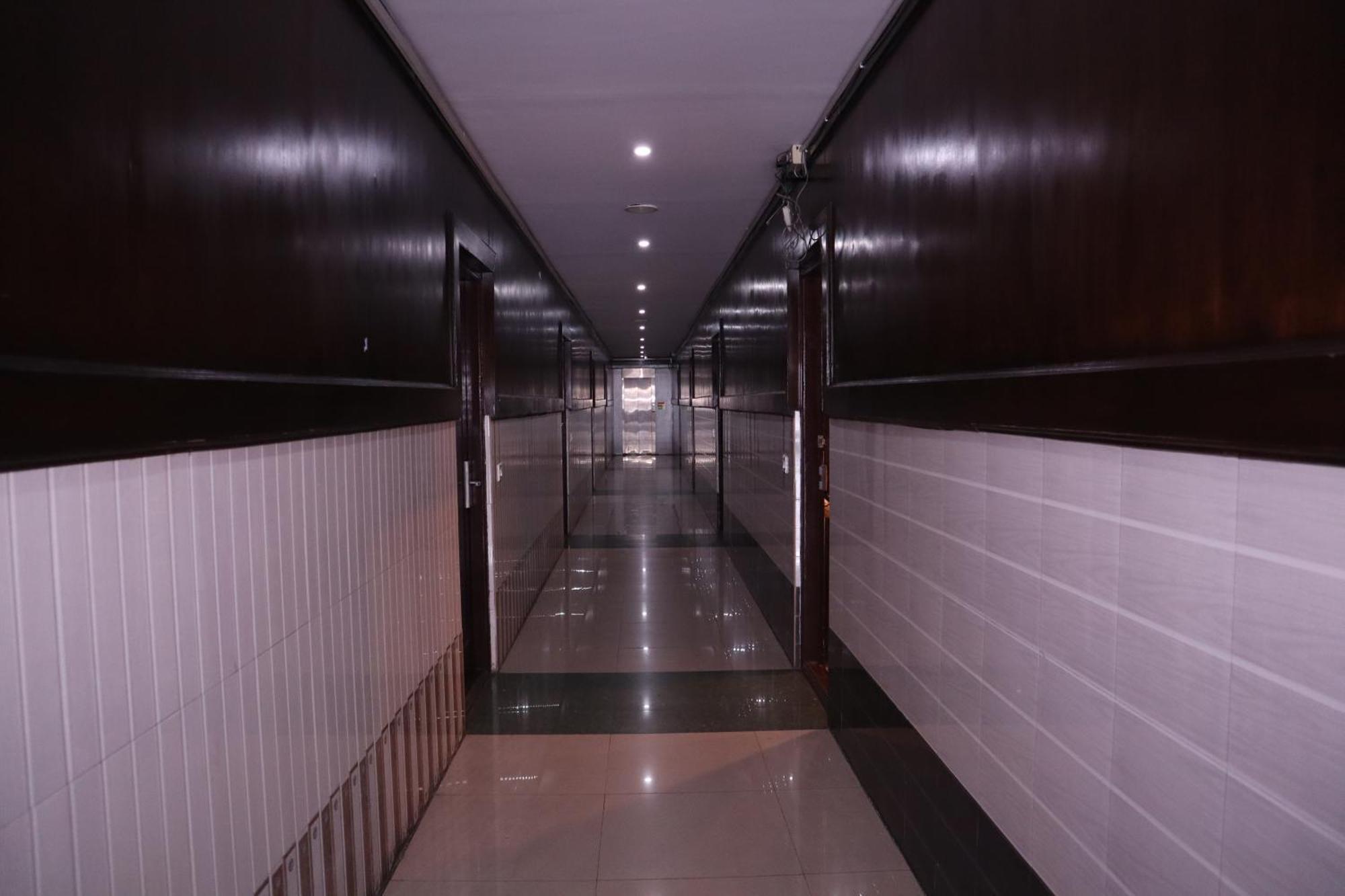 Millennium Plaza Hotel Kammasandra Kültér fotó