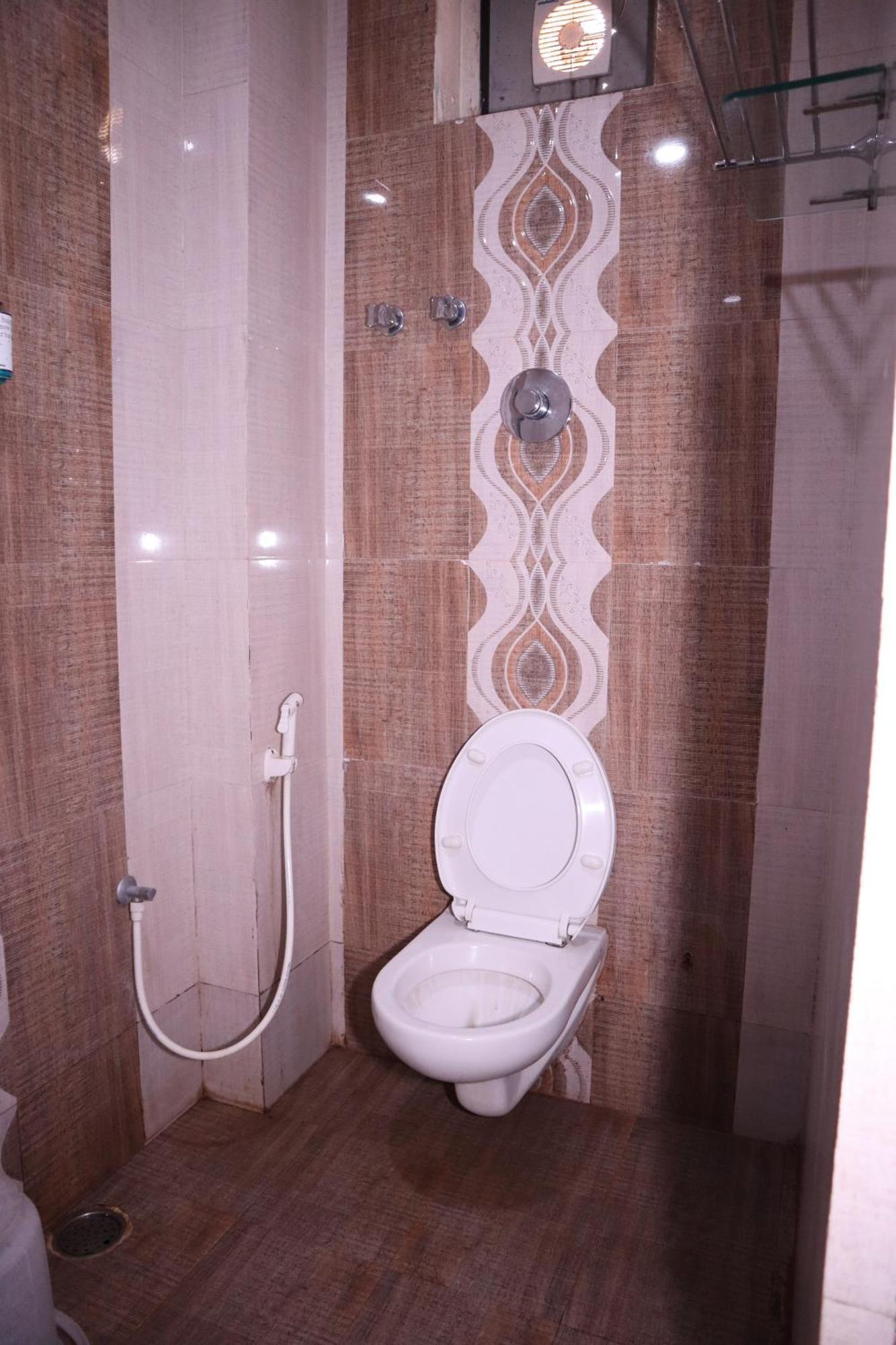 Millennium Plaza Hotel Kammasandra Kültér fotó