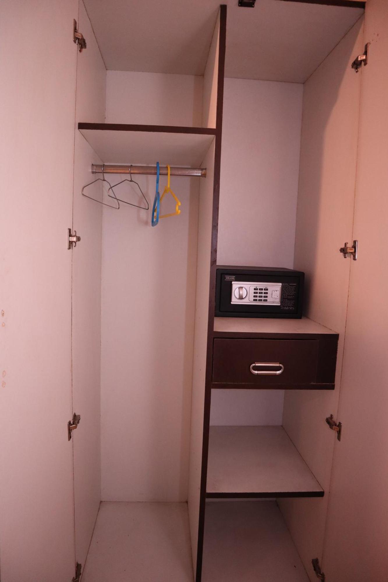 Millennium Plaza Hotel Kammasandra Kültér fotó