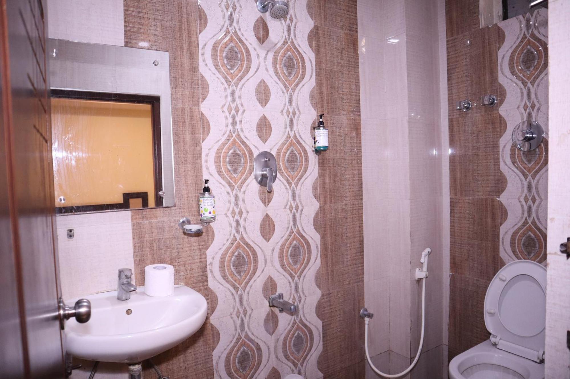 Millennium Plaza Hotel Kammasandra Kültér fotó