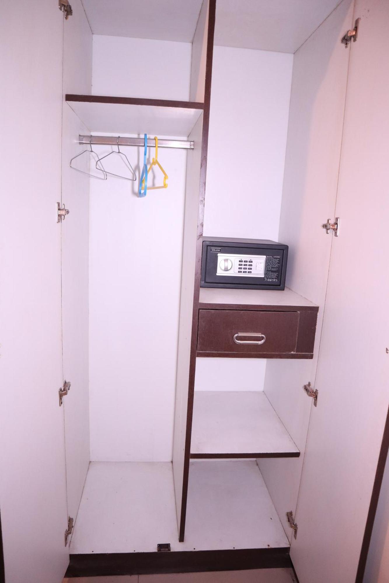 Millennium Plaza Hotel Kammasandra Kültér fotó