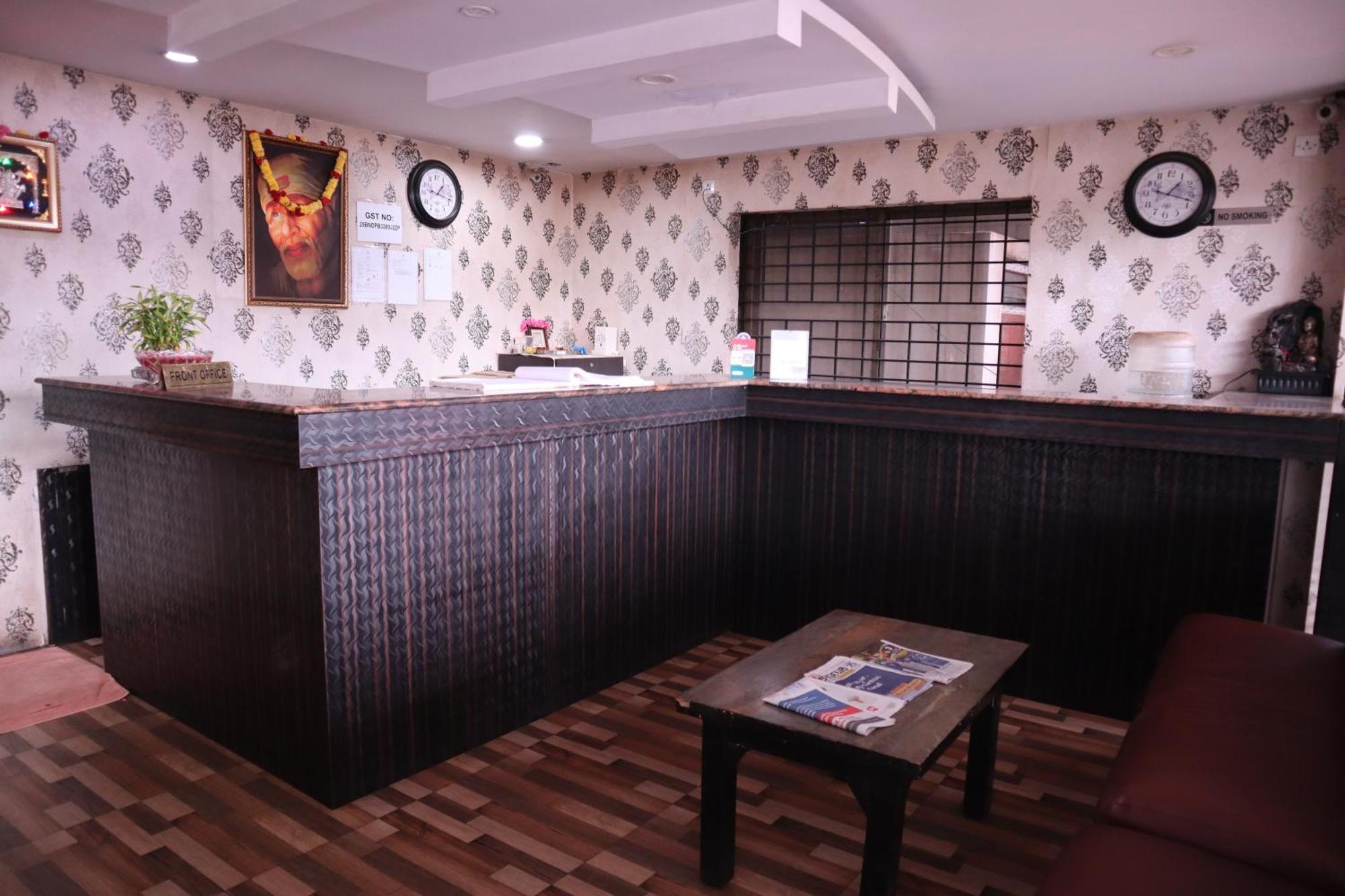Millennium Plaza Hotel Kammasandra Kültér fotó
