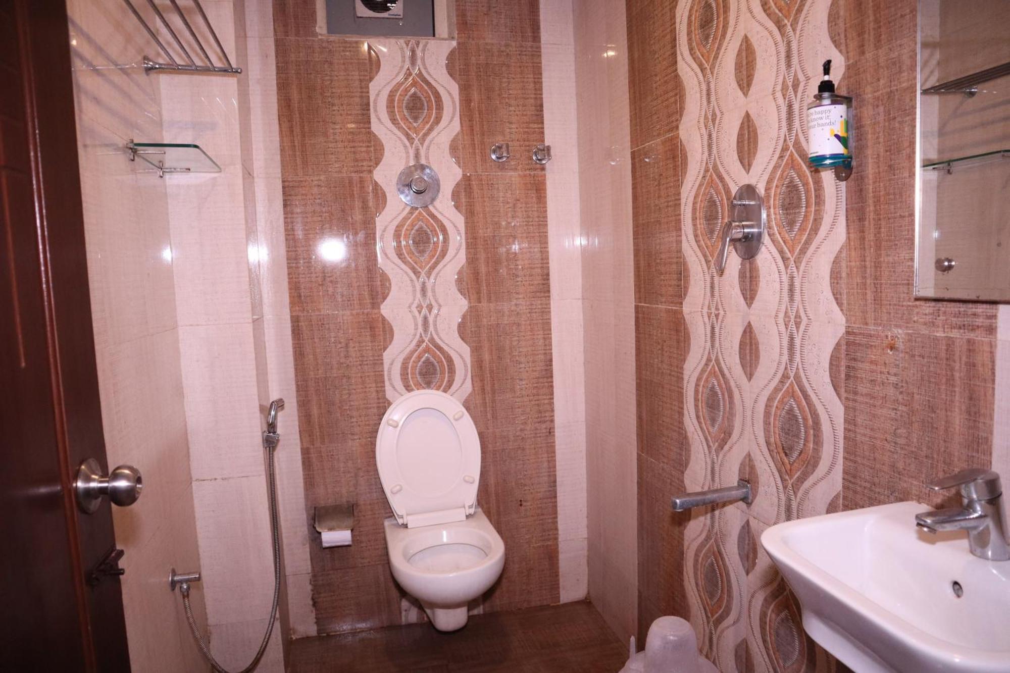 Millennium Plaza Hotel Kammasandra Kültér fotó